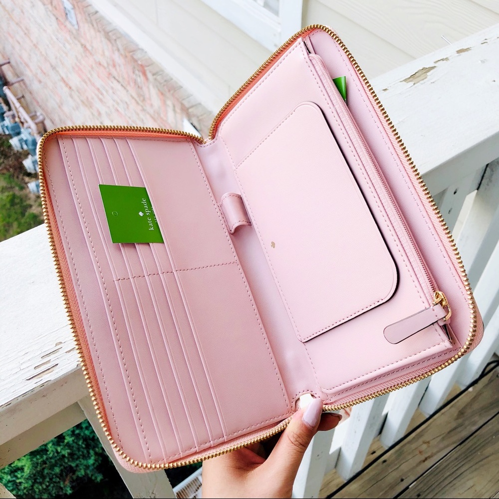 Kate Spade Cameron Large Travel Wallet - Picture 4 of 6
